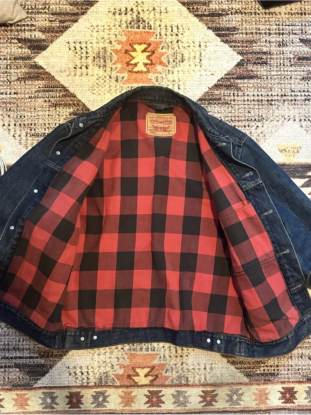 Vintage Levi's Denim Trucker Jacket with Red Plaid Trim - Picture 2 of 3